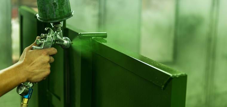 Green metal paint with spraying machine
