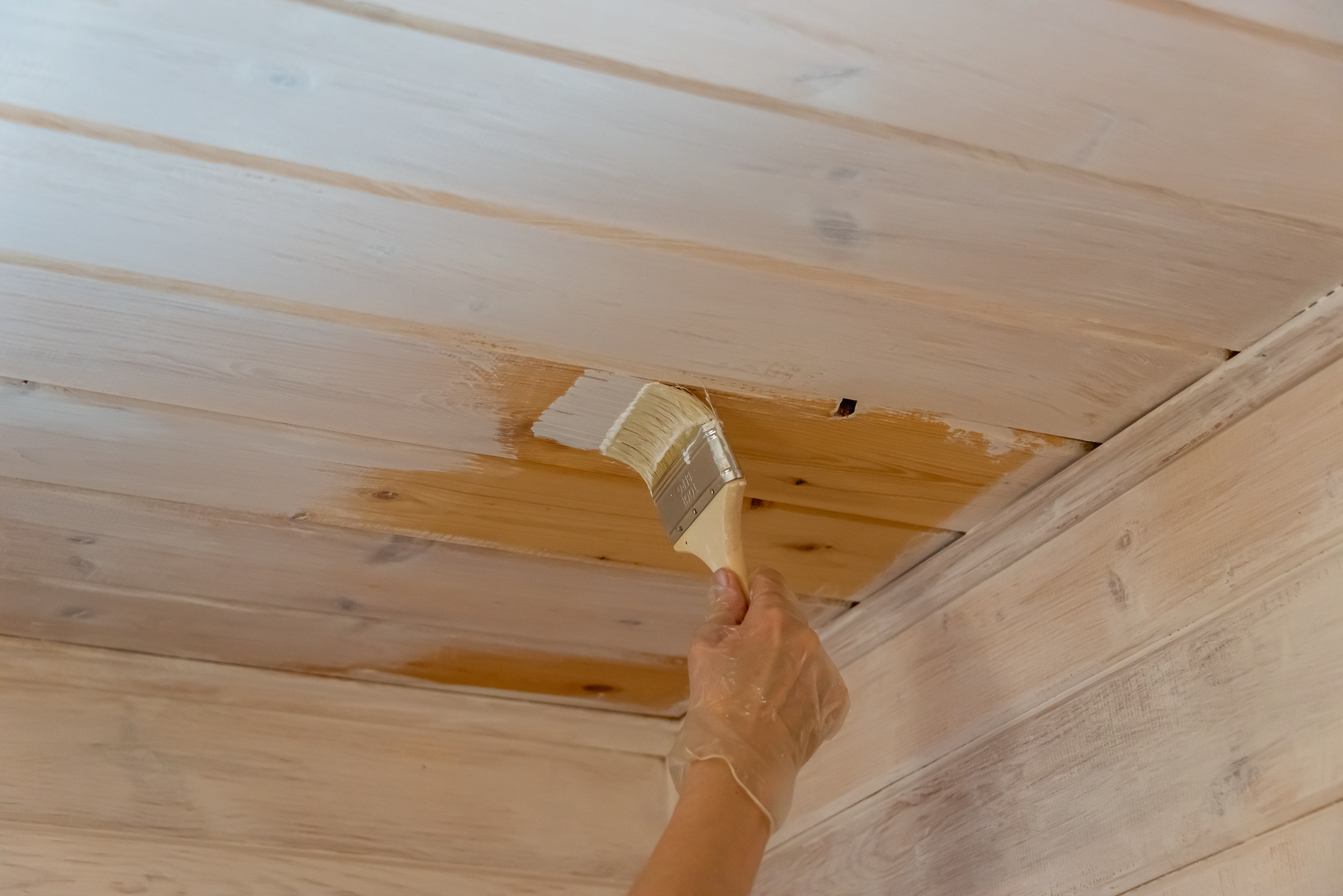 Maling med panellud på lofter